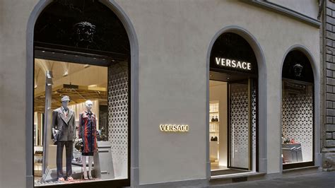 versace florenz|Versace Florence Via Tornabuoni.